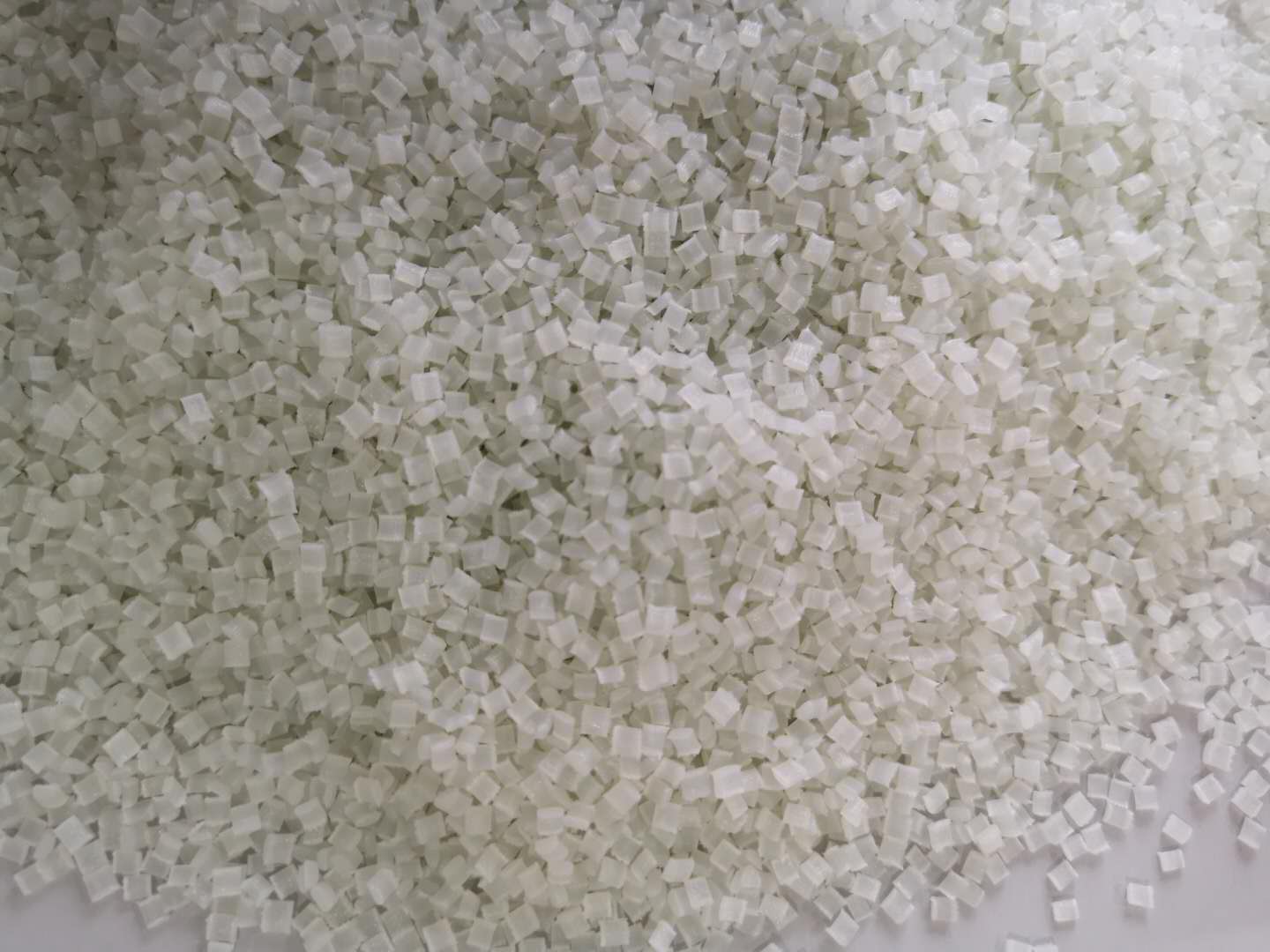 尼龍PA1010原料的優(yōu)缺點(diǎn)簡介